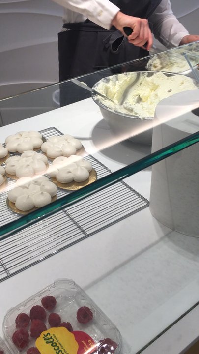 La Meringaie - Desserts Near Me - Paris, 75