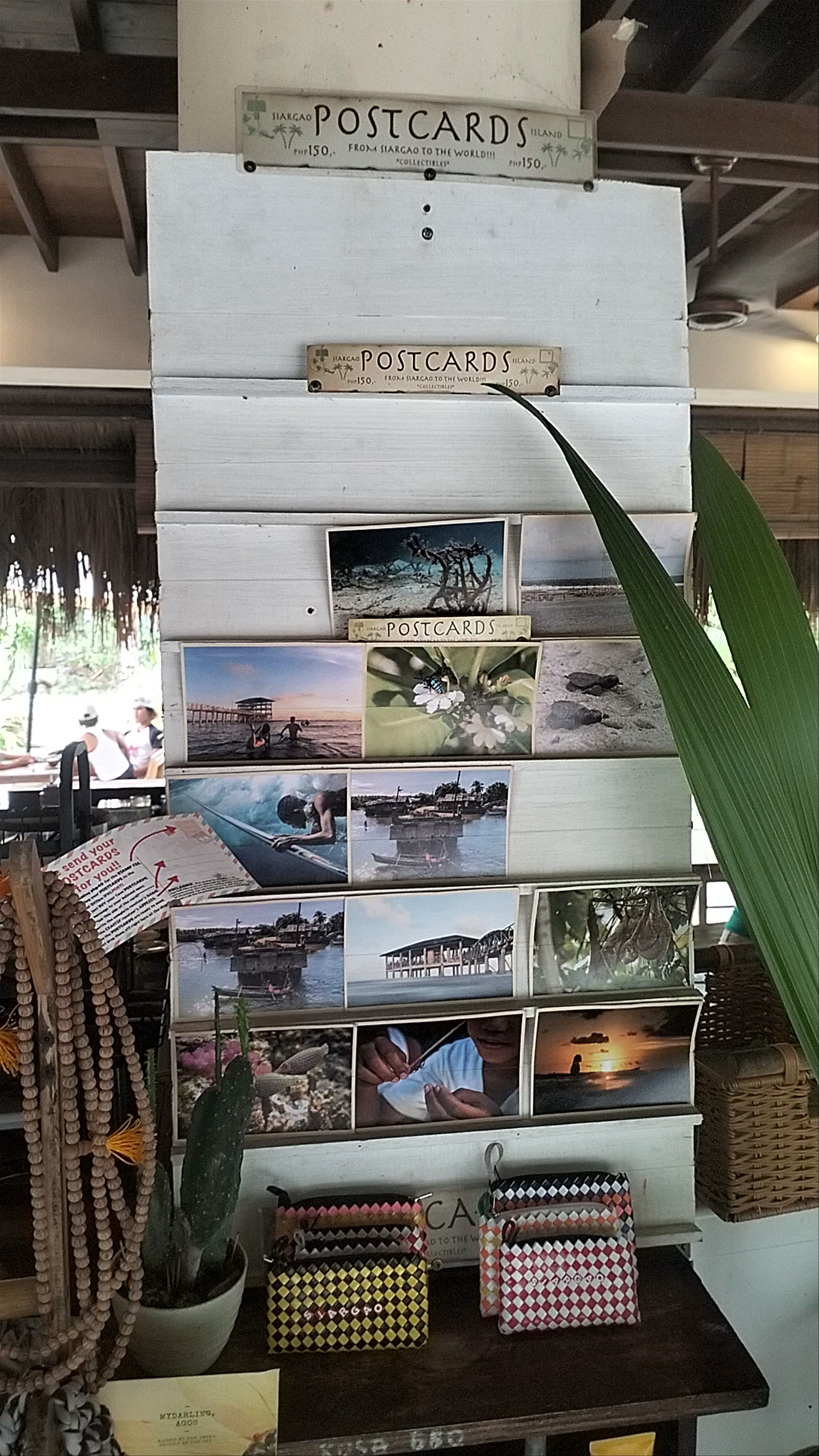 Vedya Siargao: Cozy Local Cafe and Postcard Shop Experience