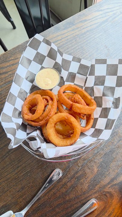 Solace Outpost - Onion Rings. - Bars Near Me - Falls Church, Virginia