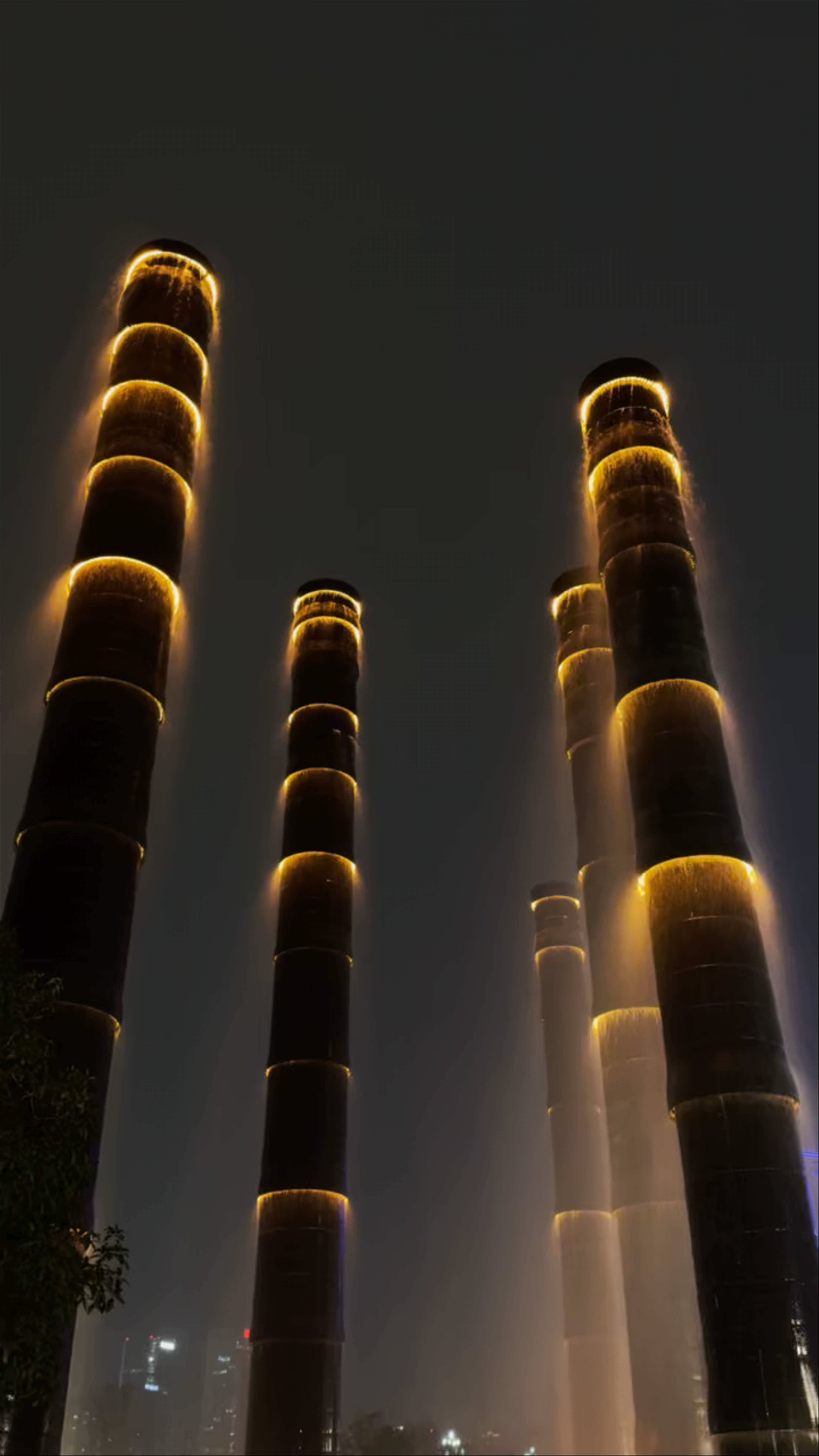Piaodai Garden Light Pillars at Night, Chengdu