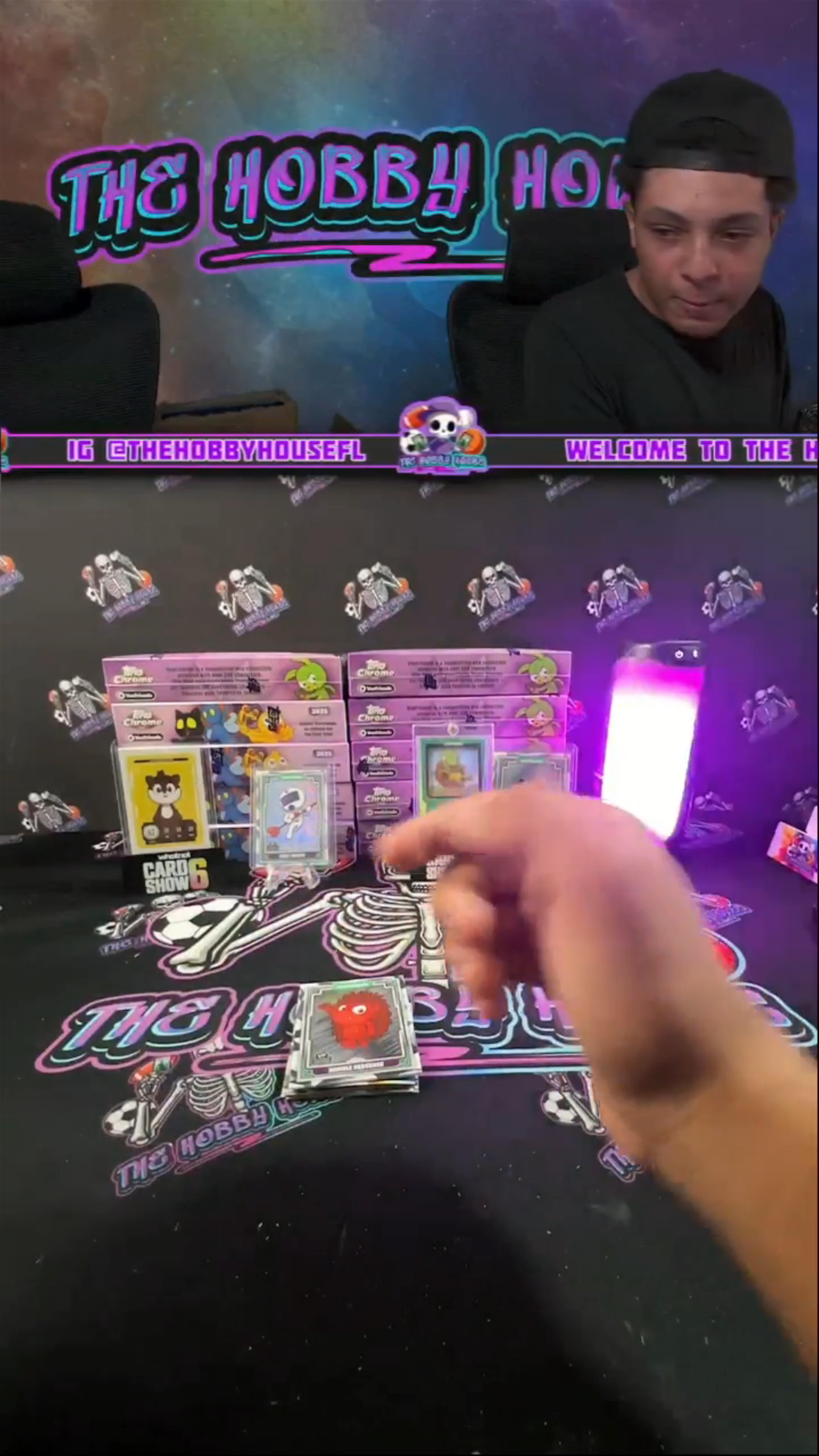 $1 AUCTIONS FULL CASES !!! TOPPS CHROME VEEFRIENDS