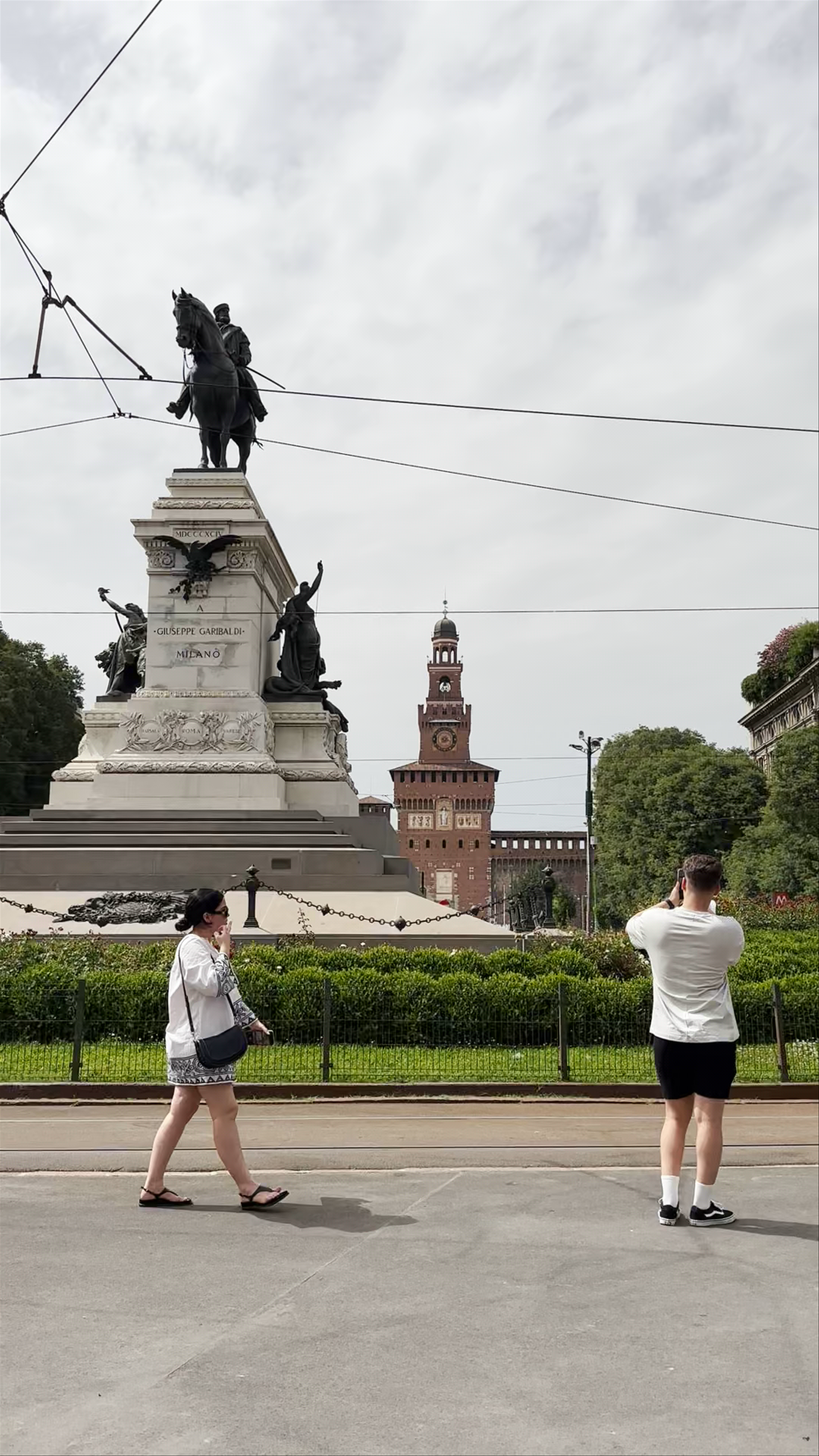 Monumento a Giuseppe Garibaldi: Milan's Historic Heartbeat
