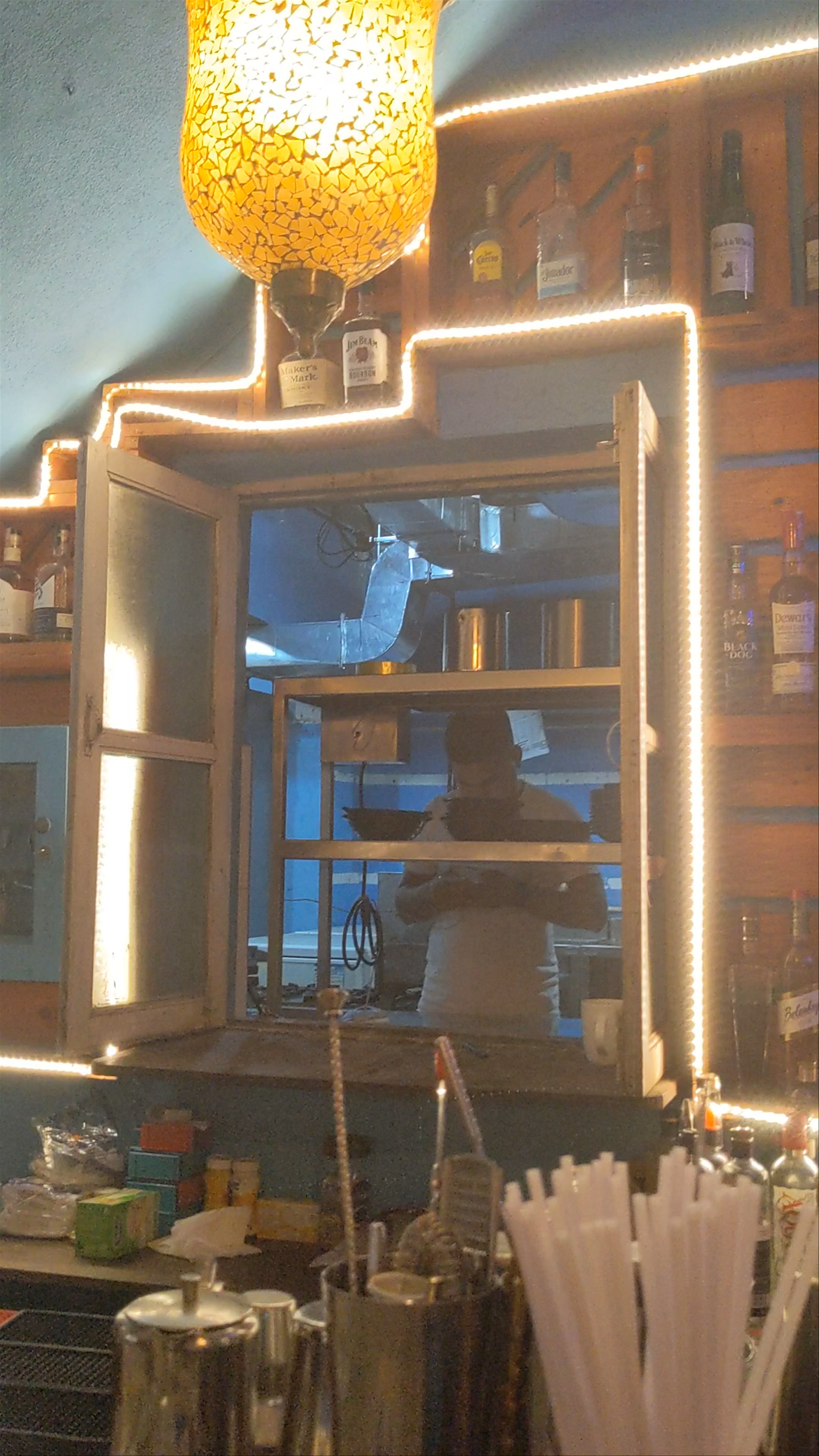 Anjoned Cafe & hostel