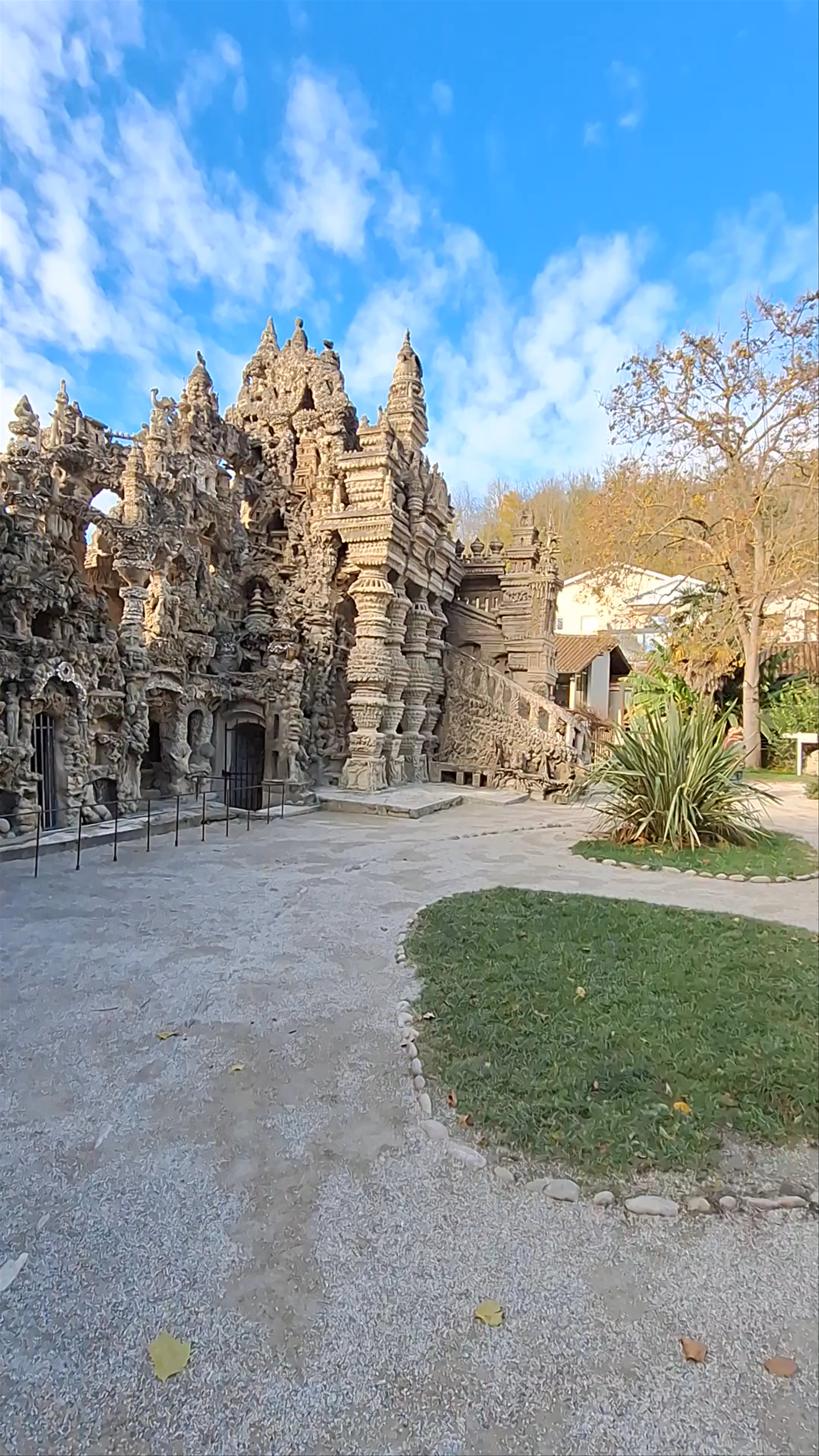 Palais Idéal du Facteur Cheval
