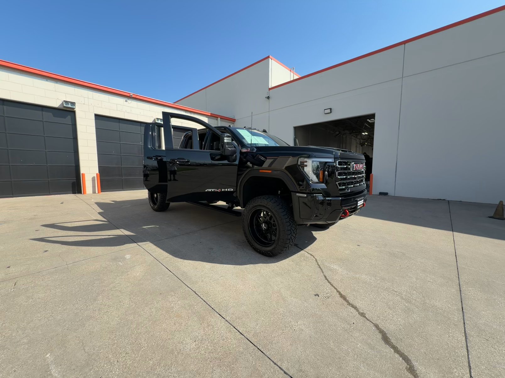 Lifted Trucks - #TX10503 - 2026 GMC Sierra 2500HD AT4 Crew Cab