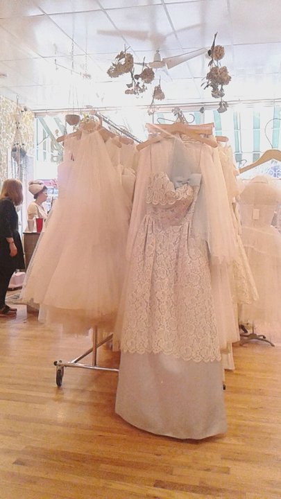 Review video 1 of 1 for Donna's Dress Shop