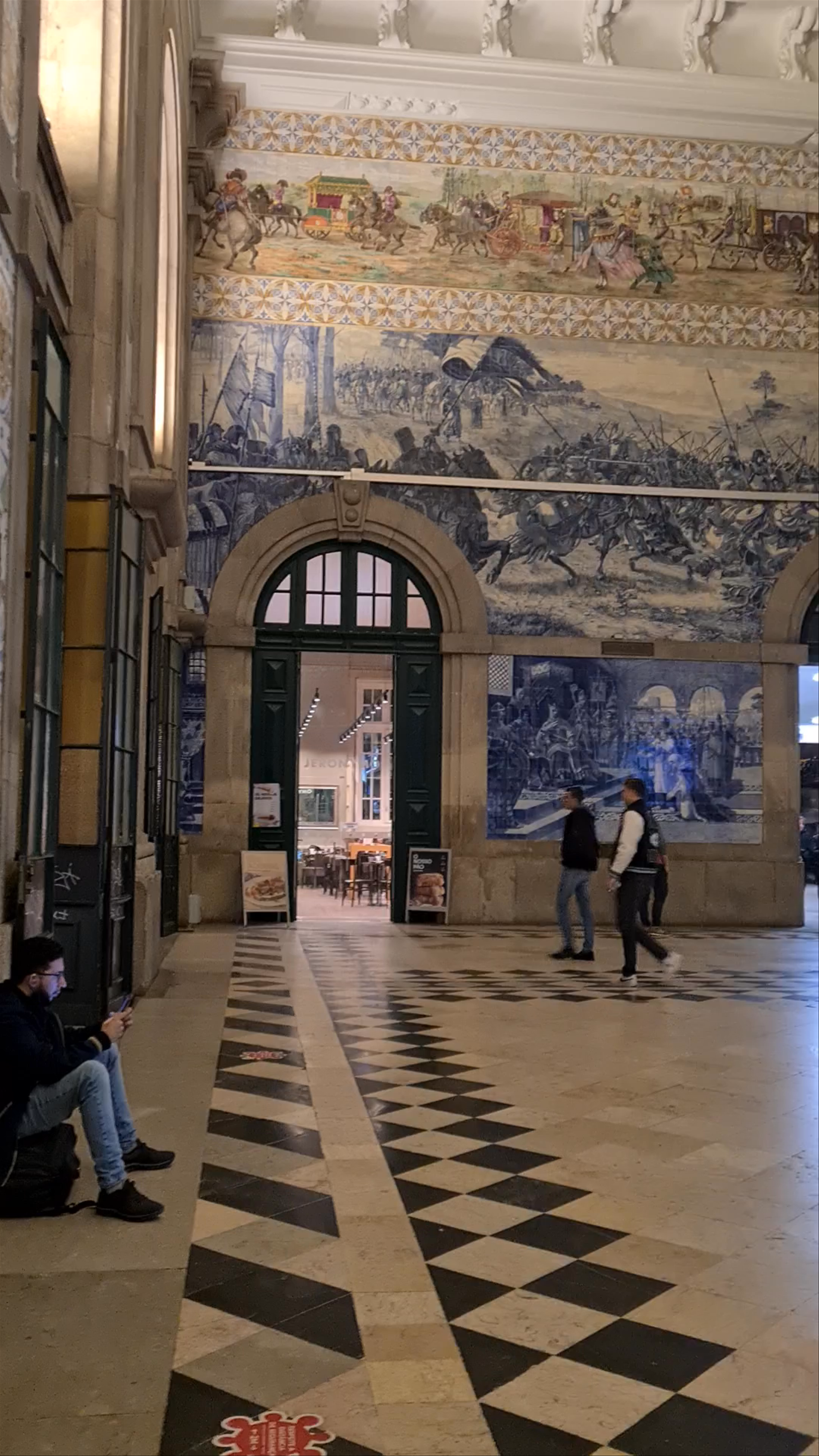 Sao Bento station