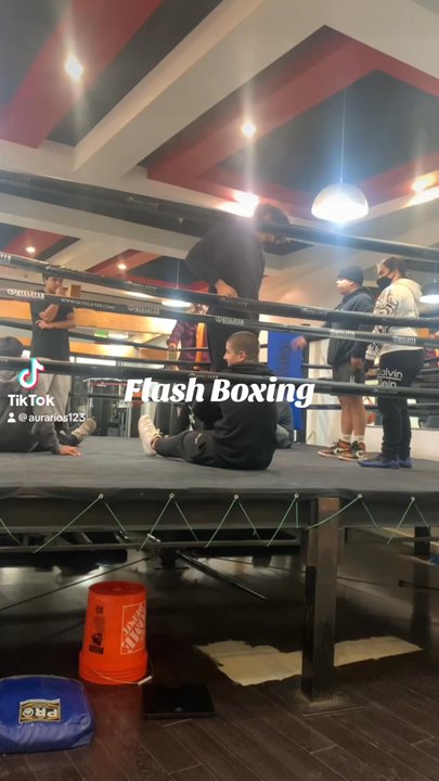 Flash Boxing Gym - Boxing Near Me - Van Nuys, California