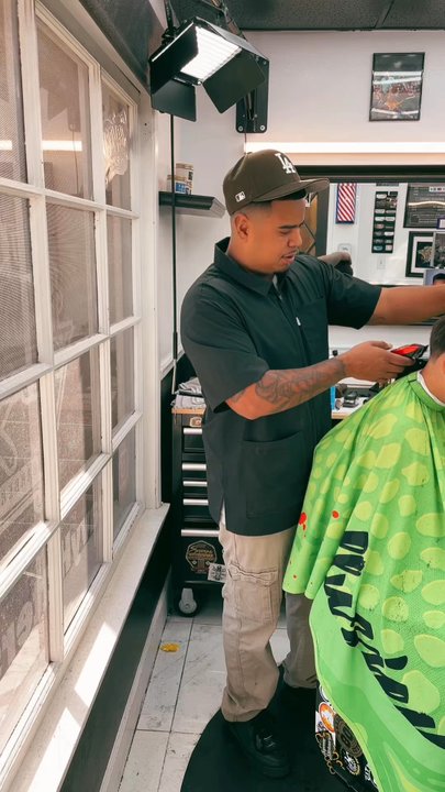 Heavy Hitters Barber Parlor - Textured Hair Cut - Barbers Near Me - Oxnard, California