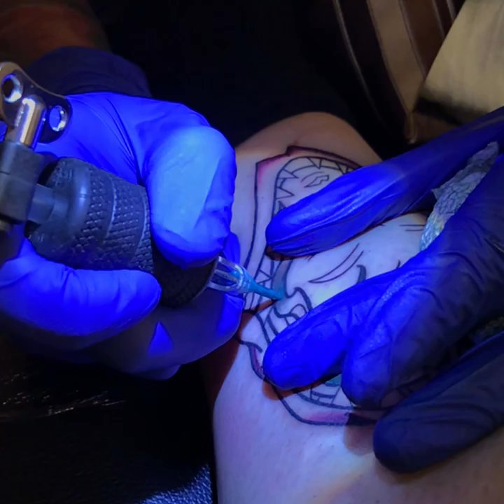 Go! Tattoo - Slow-mo of Niiru tattooing my leg today! - Tattoo Near Me - Astoria, New York