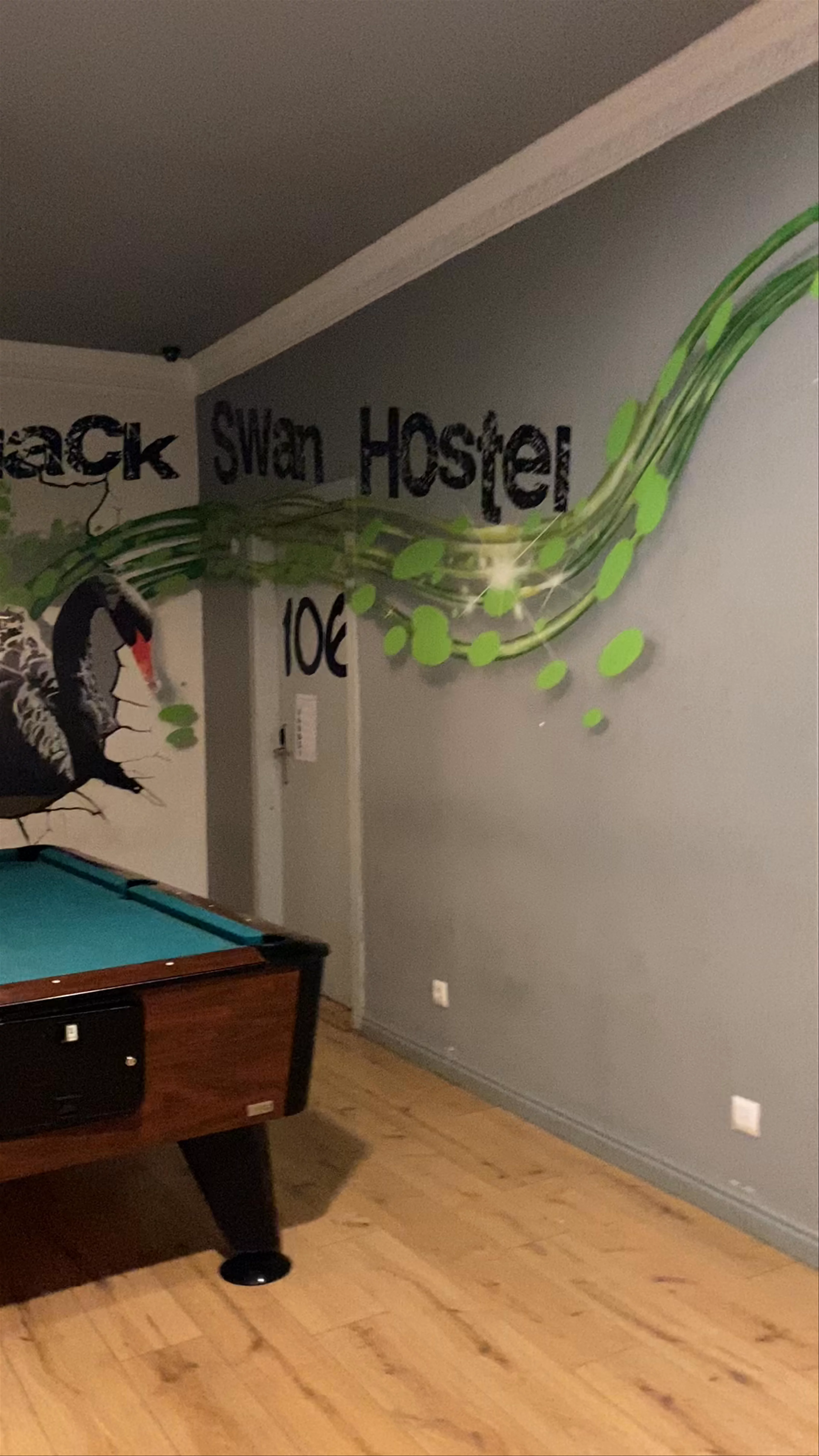 Black Swan Hostel, Carrer d'Alí Bei