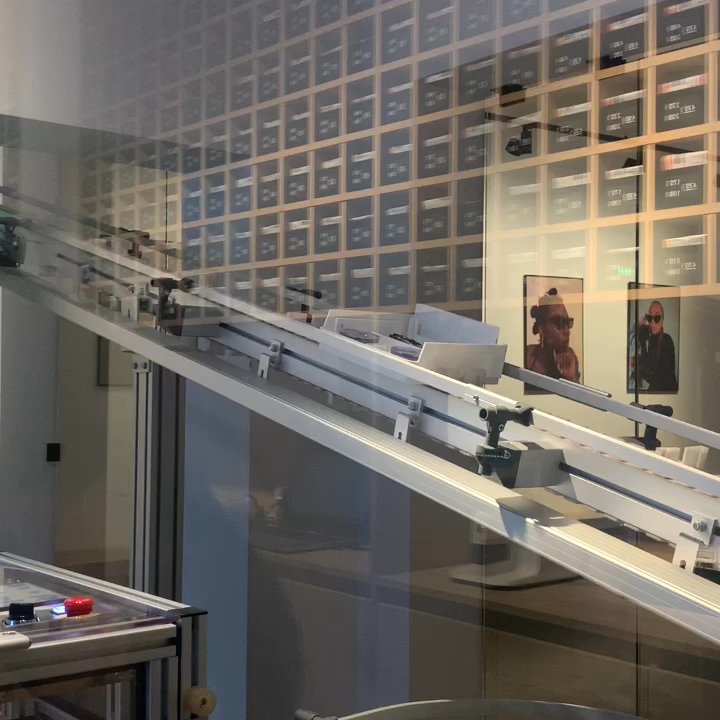 Yun - Making my eye glasses - Eyewear & Opticians Near Me - Berlin, BE