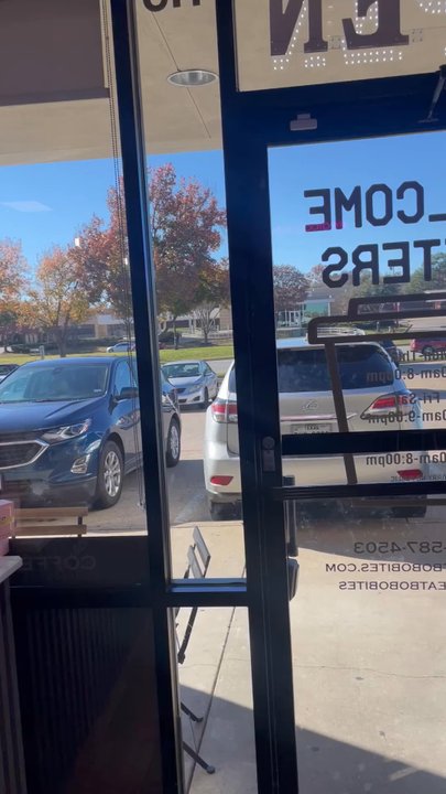 Bobo Bites - Inside - Desserts Near Me - Arlington, Texas
