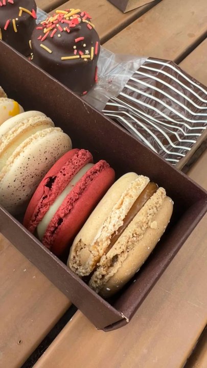 David Ramirez Chocolates - Macarons & S'mores Treat - Chocolatiers & Shops Near Me - Winter Garden, Florida