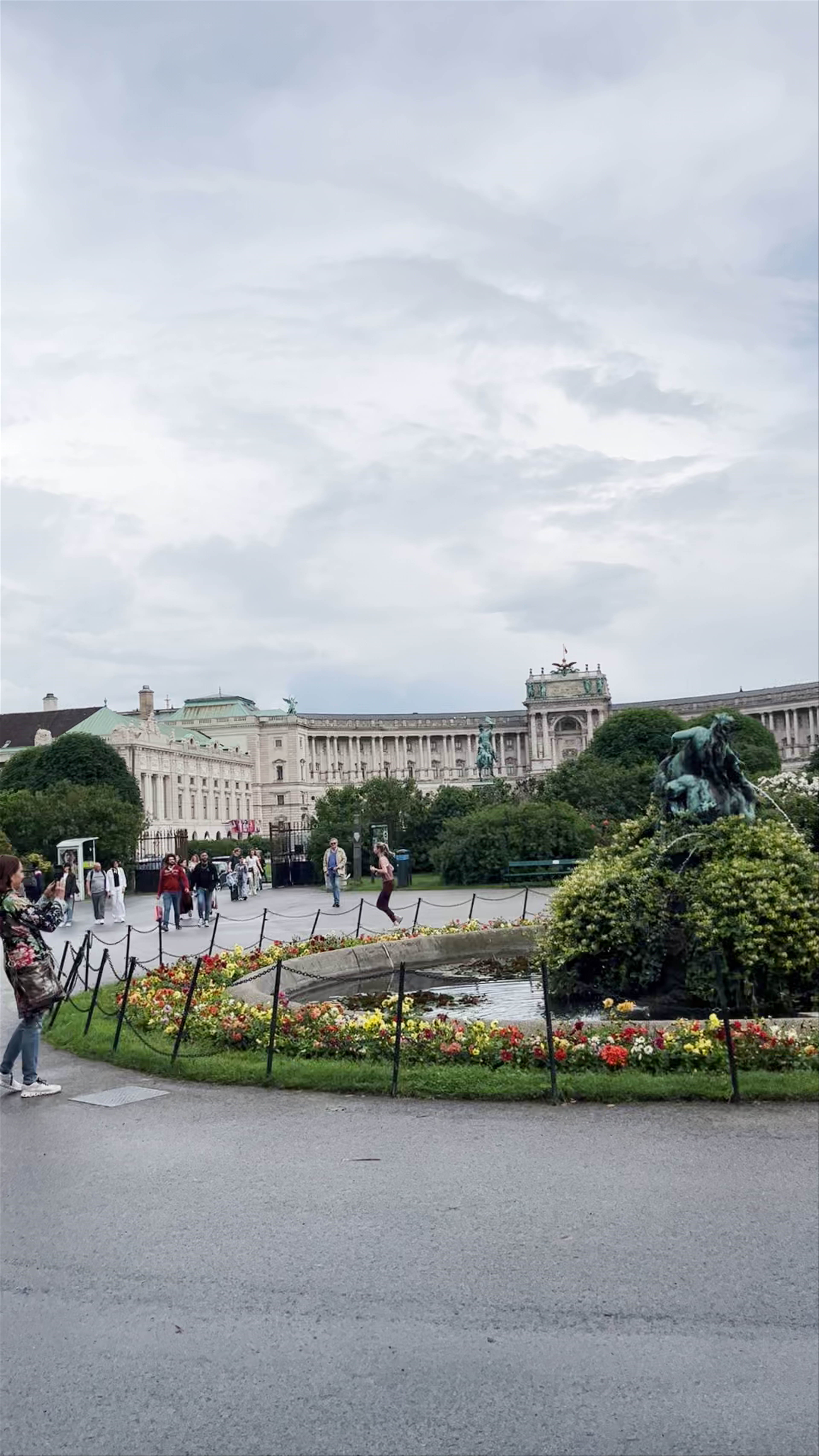 Volksgarten: A Serene Stroll Amidst Vienna’s Historic Gardens