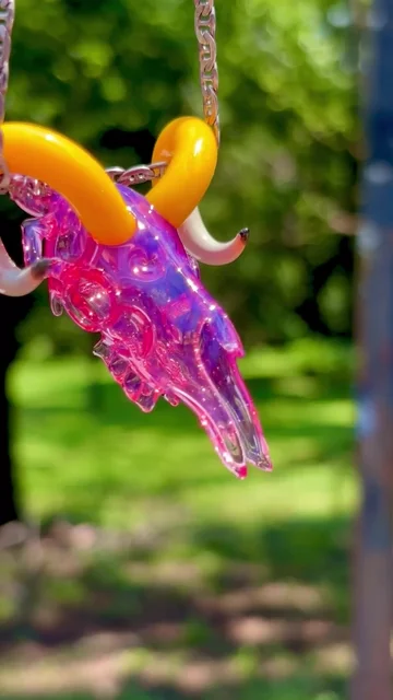 Preview pic of Sherbet collab ram skull pendant