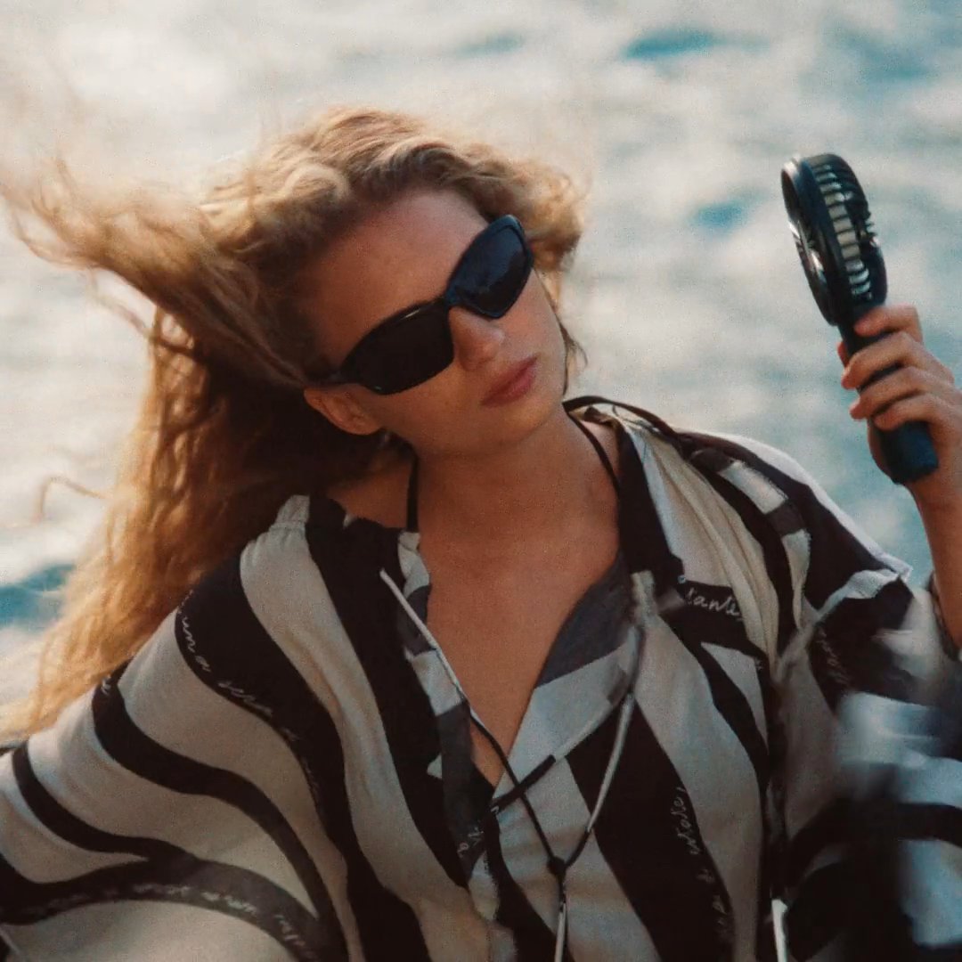 H&M Summer slide thumbnail