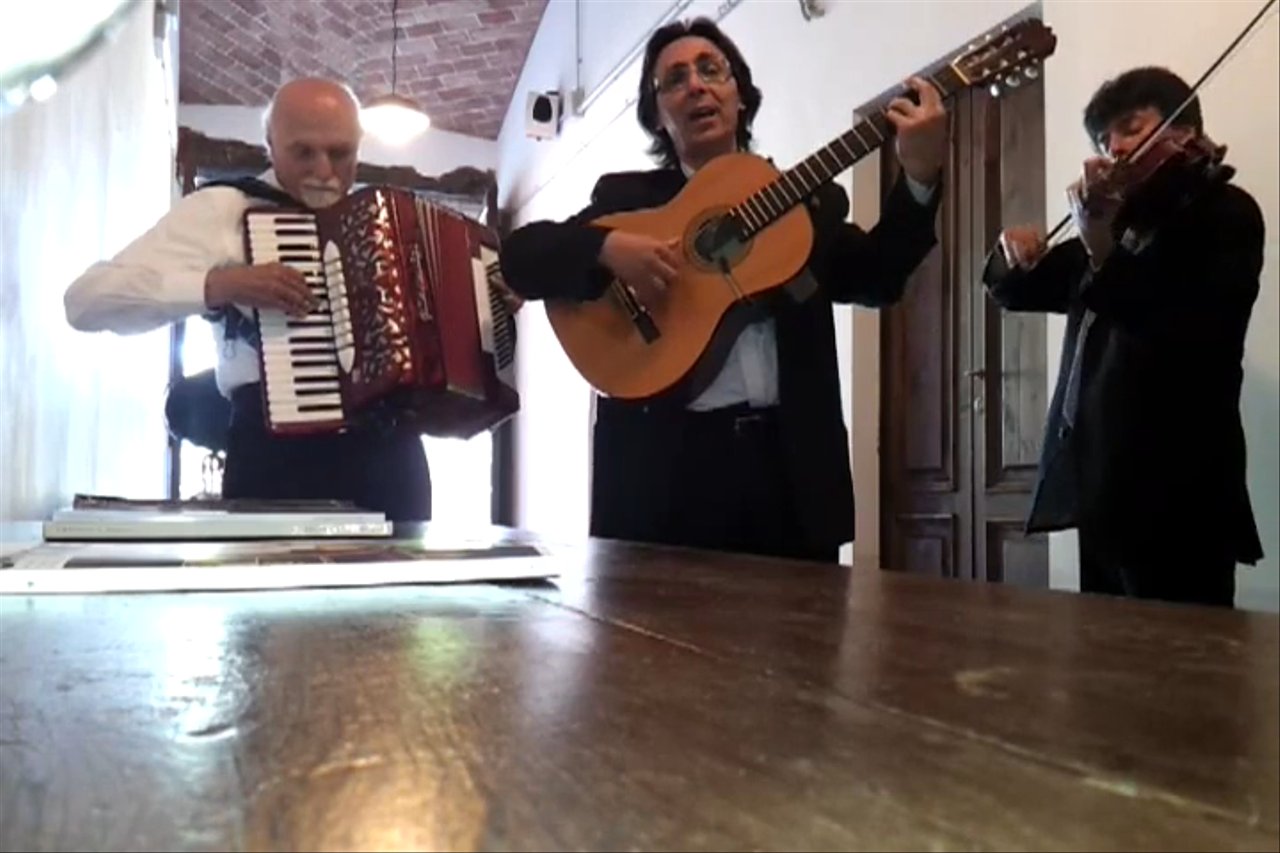 The Tuscany Folk Band - Reginella - video