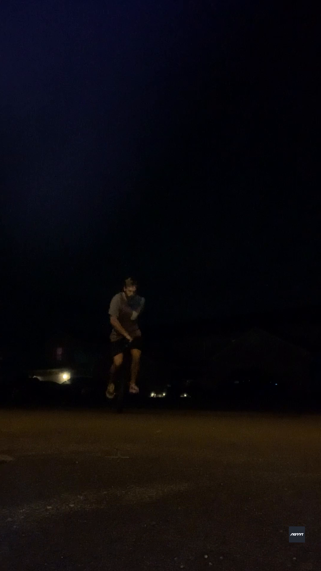 riu submission: 180 tire one foot 180 down