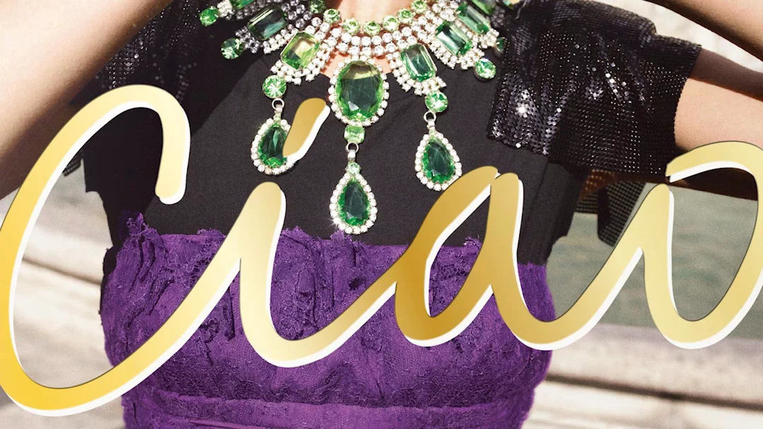 Mario Testino Photography, Artworks & Exhibitions | Mario Testino