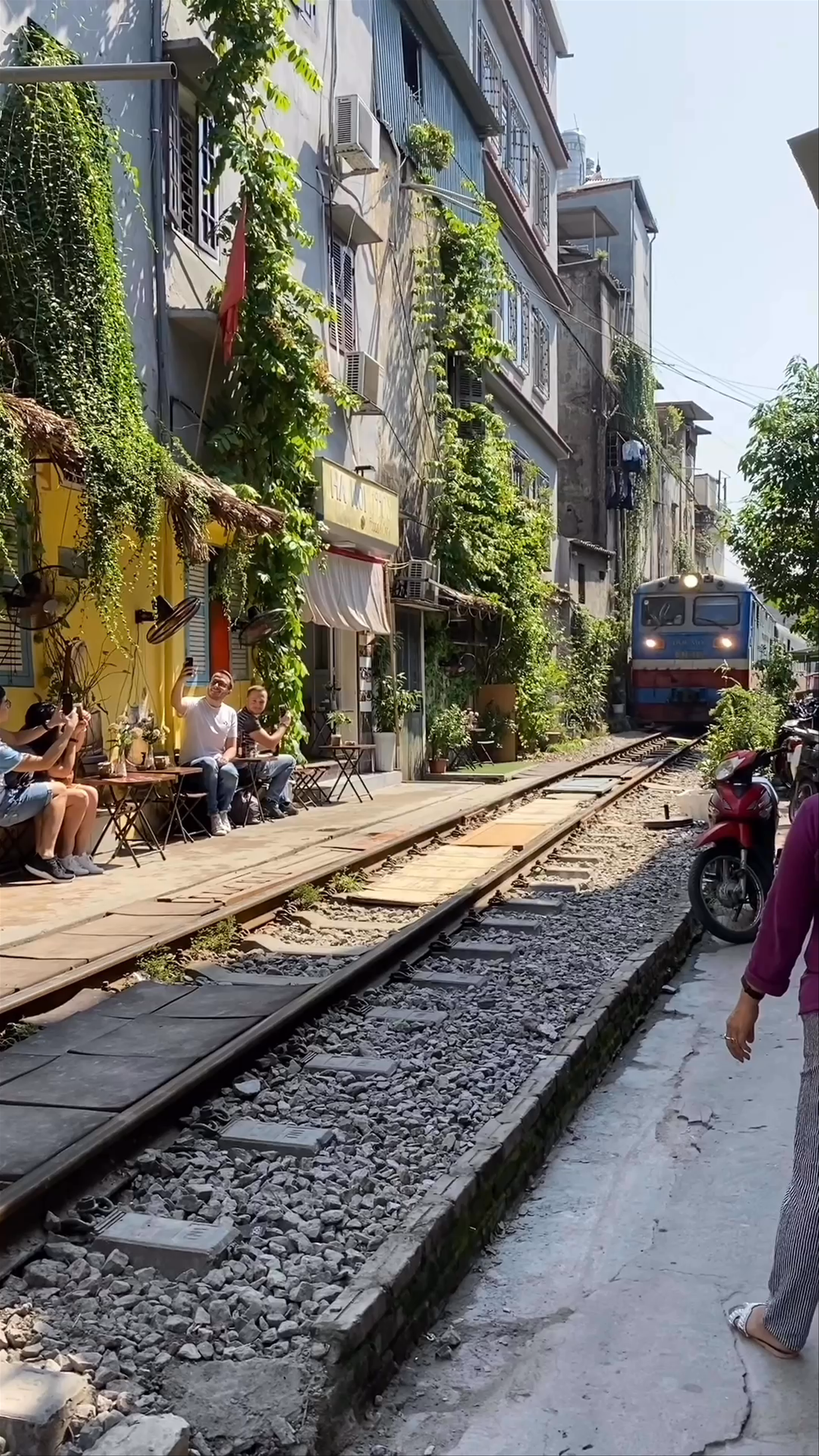 Hanoi Train Street: A Thrilling Slice of Urban Life