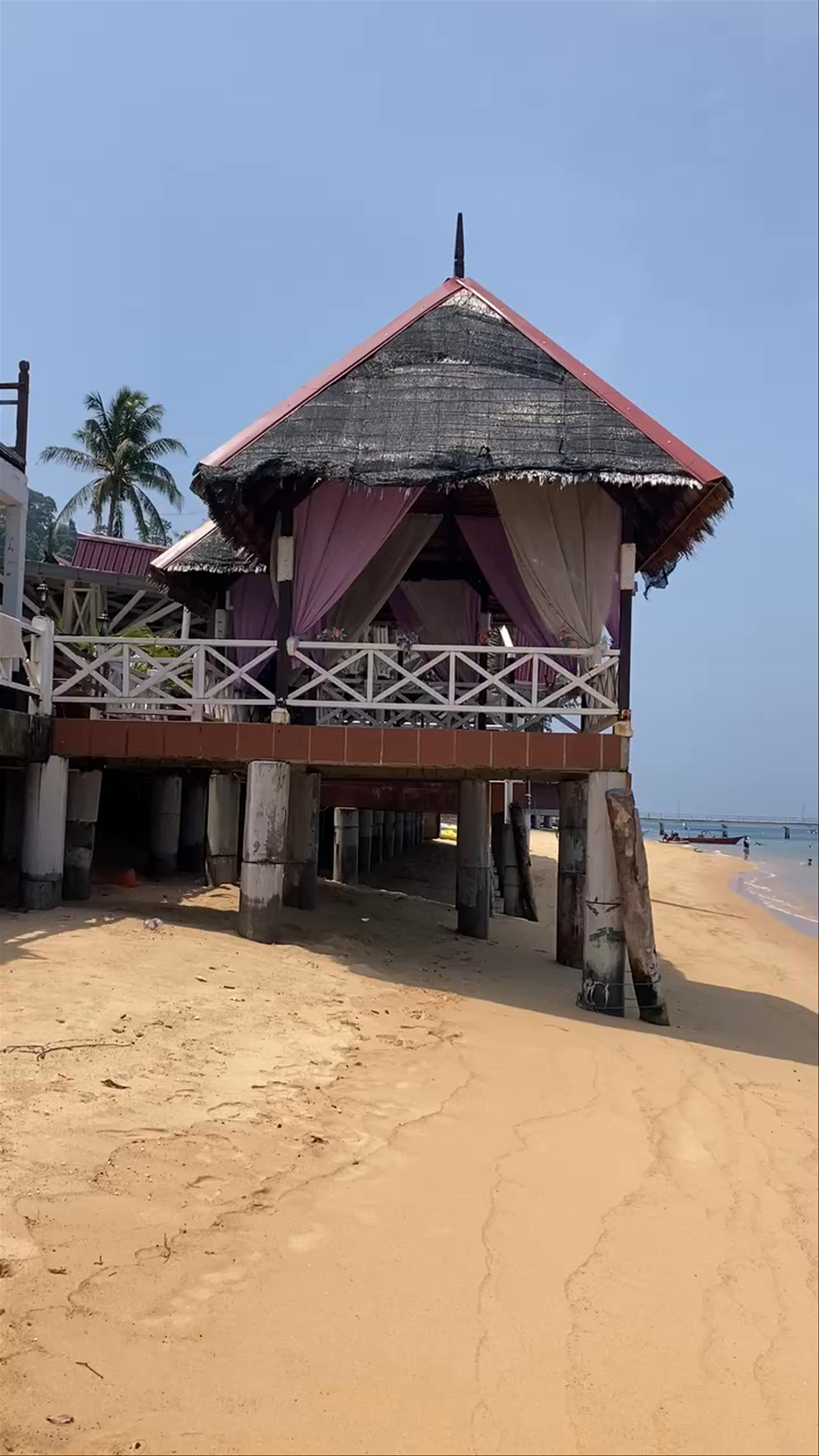 Paya Beach Spa & Dive Resort - Tioman Island