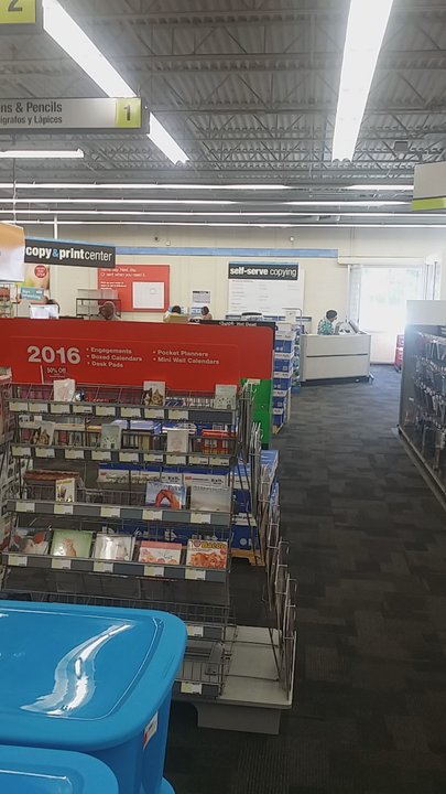 Staples - Inside the store - Shipping Centers Near Me - Los Angeles, California
