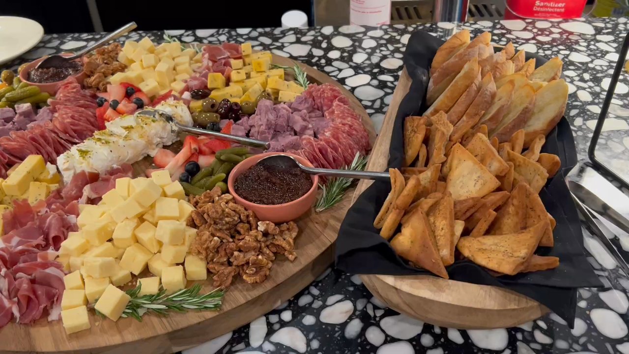 Tiny Bubbles Pizza + Wine Bar - Wine Bars Near Me - Oklahoma City, Oklahoma