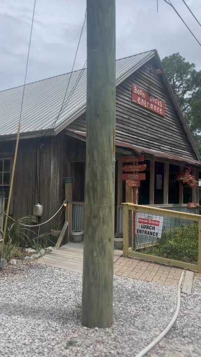 Boon Docks Restaurant - Seafood Near Me - Panama City Beach, Florida