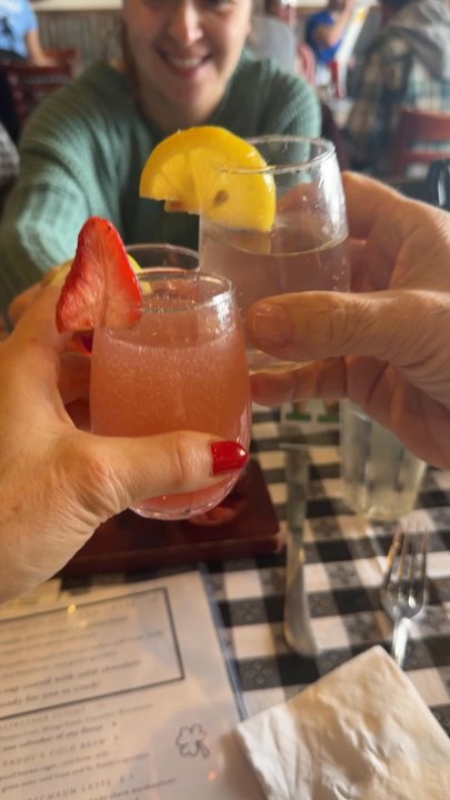 Sweet Mama's - Happy Sunday - American Near Me - Stony Brook, New York