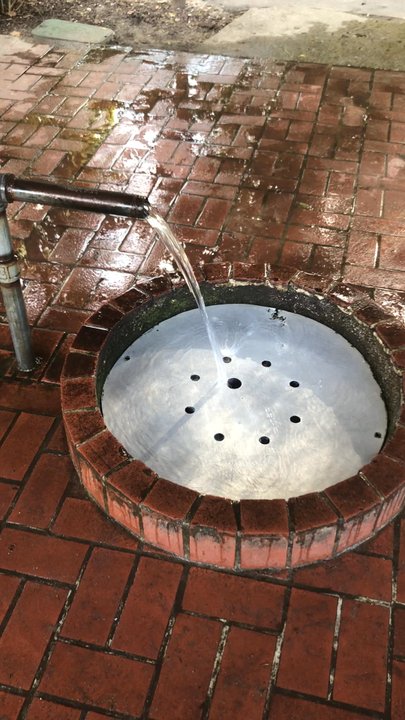 Doster Road Artesian Well House - Fresh water from Earth without all the added nutrients. - Parks Near Me - Prattville, Alabama