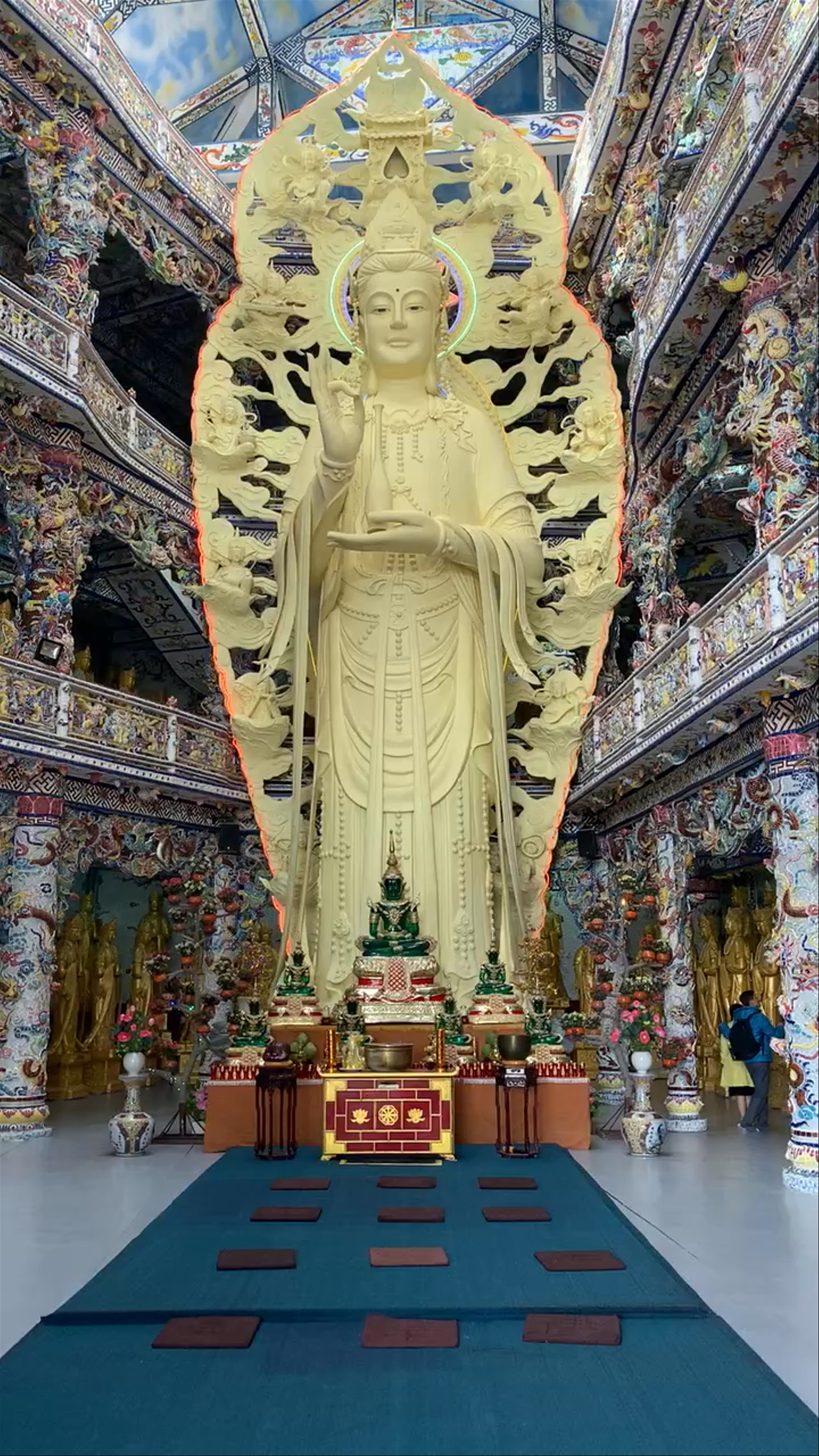 Linh Phuoc Pagoda: A Masterpiece of Spiritual Art in Dalat