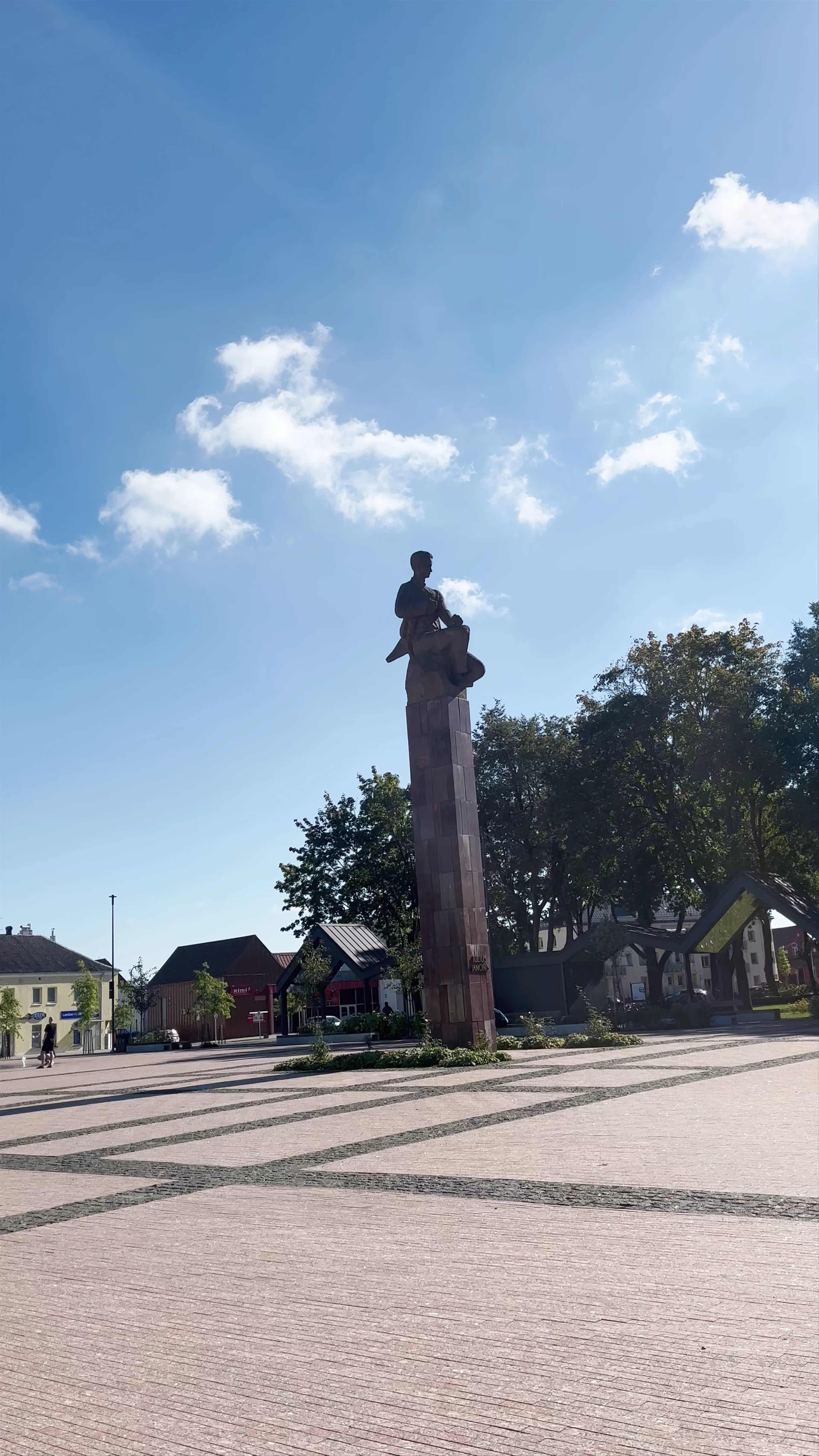 J. Janonio aikštės poilsio erdvė, Rinkos gatvė, Biržai