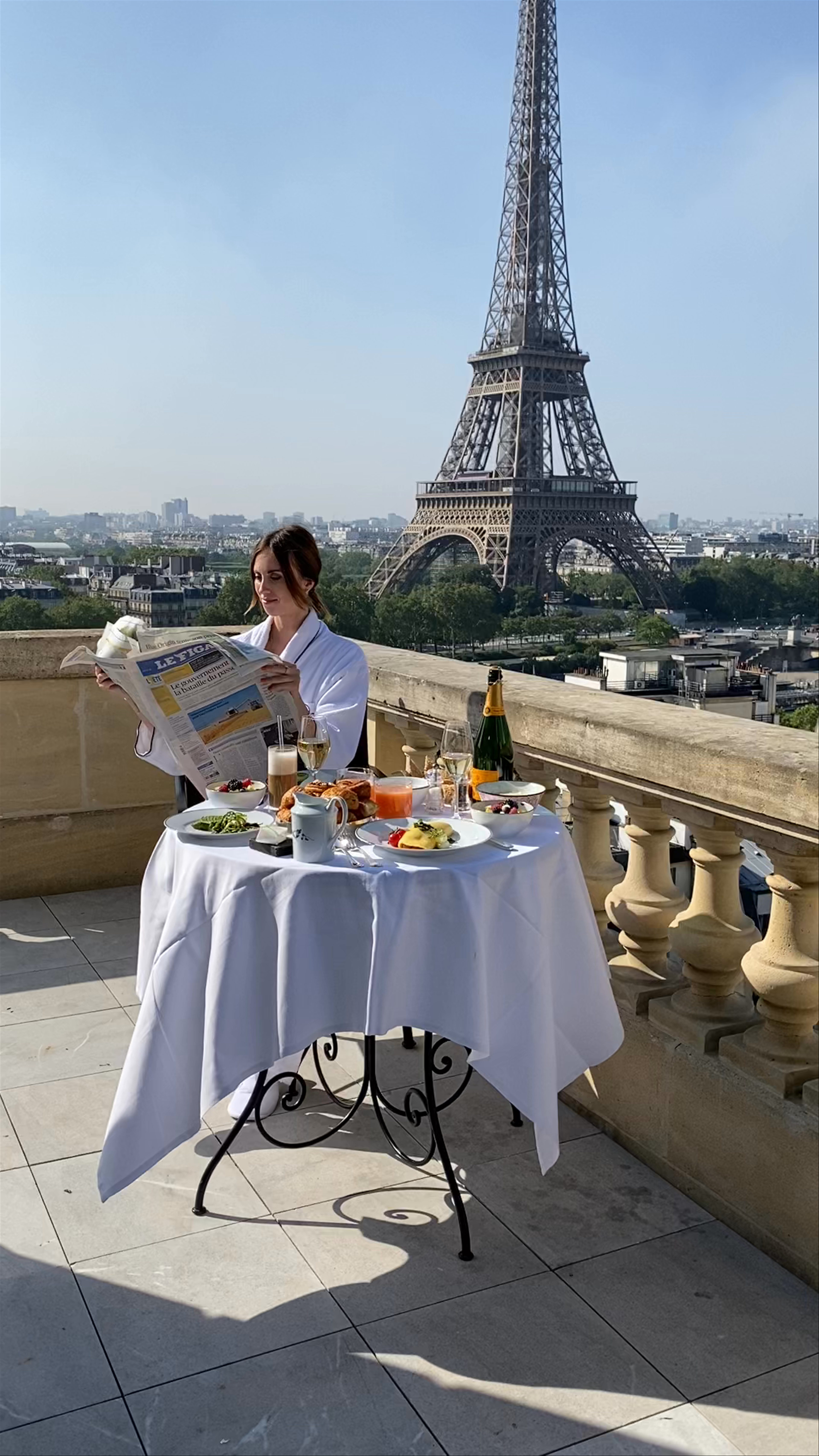 Luxurious Breakfast with Eiffel Tower View at Shangri-La Paris