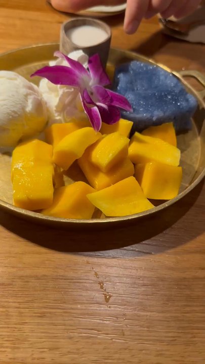 Thaiger Den - Mango Sticky rice (V) (GF) - Thai Near Me - Malden, Massachusetts