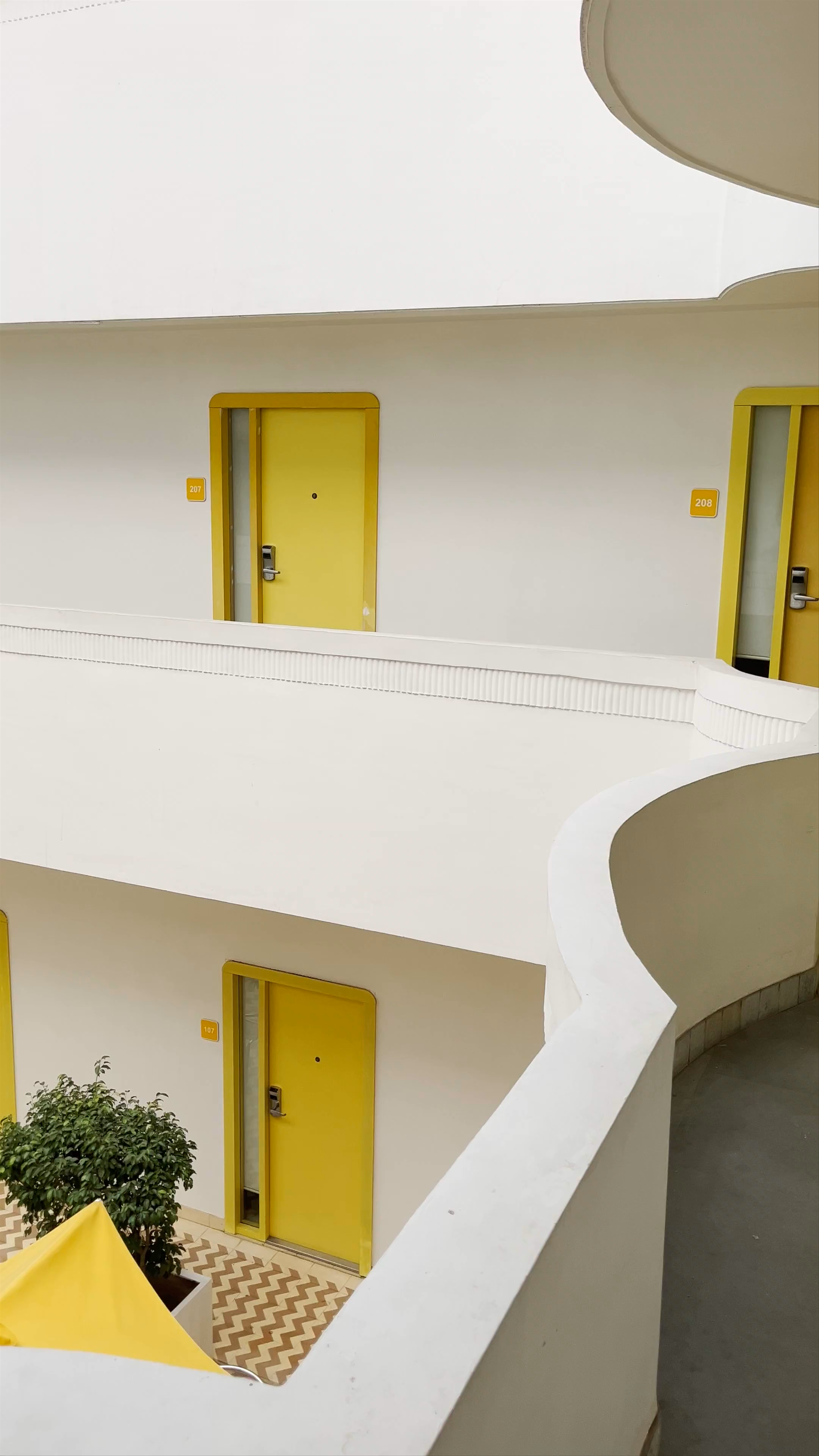 Bloomrooms @ Janpath