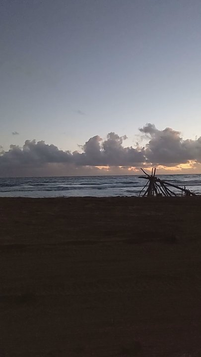 Kumu Camp - Beach right next to camp - Campgrounds Near Me - Anahola, Hawaii