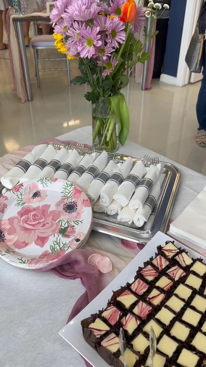 Cake Art - Desserts Near Me - San Antonio, Texas