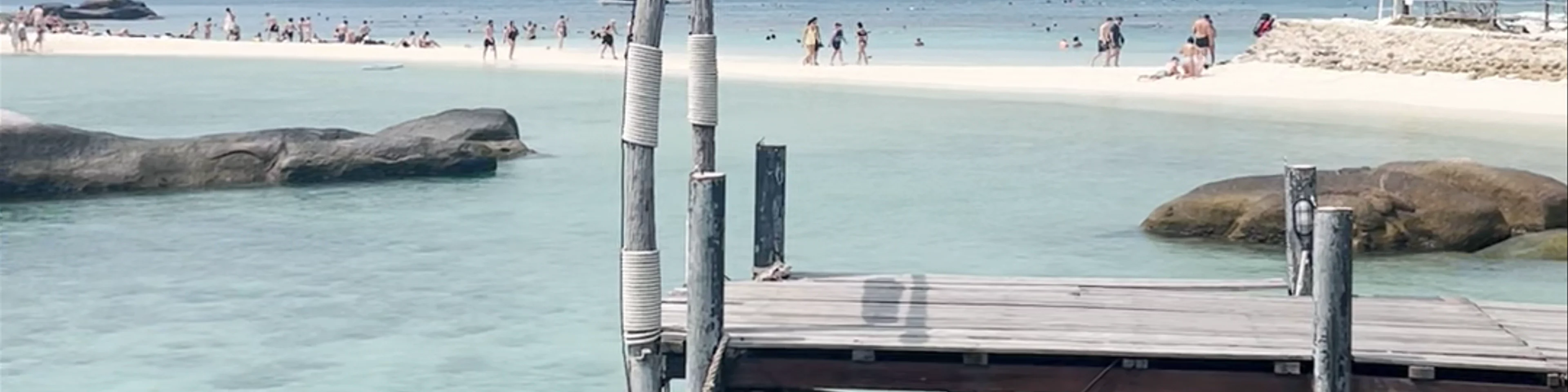 Koh Nang Yuan Beach Bar