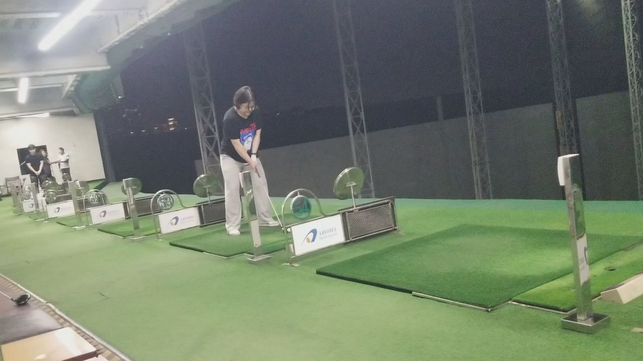 Aroma Golf Range - View from deck 6 - Golf Near Me - Los Angeles, California