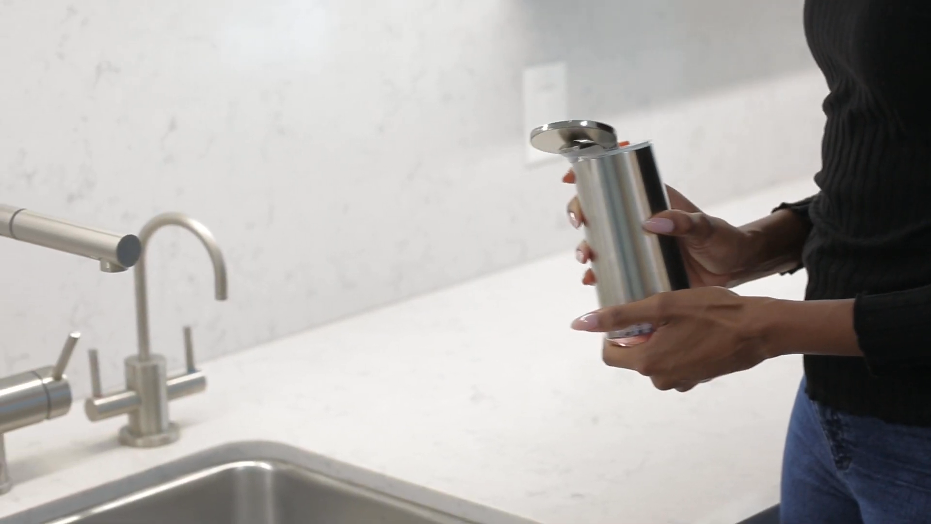 simplehuman Sensor 10oz Foam Soap Pump Rechargeable - Brushed