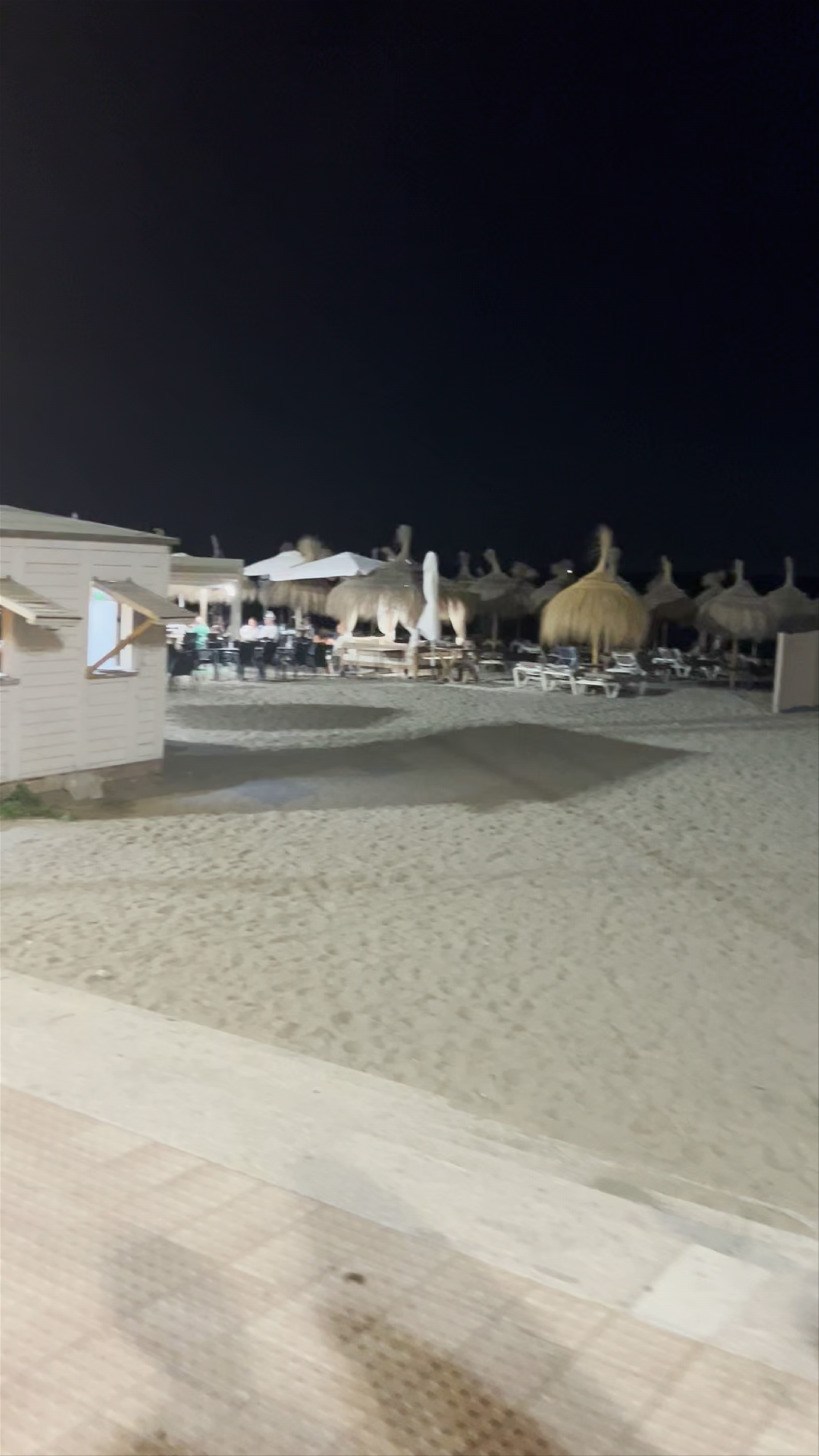 Chiringuito PACO: Nighttime Beachside Dining in Estepona