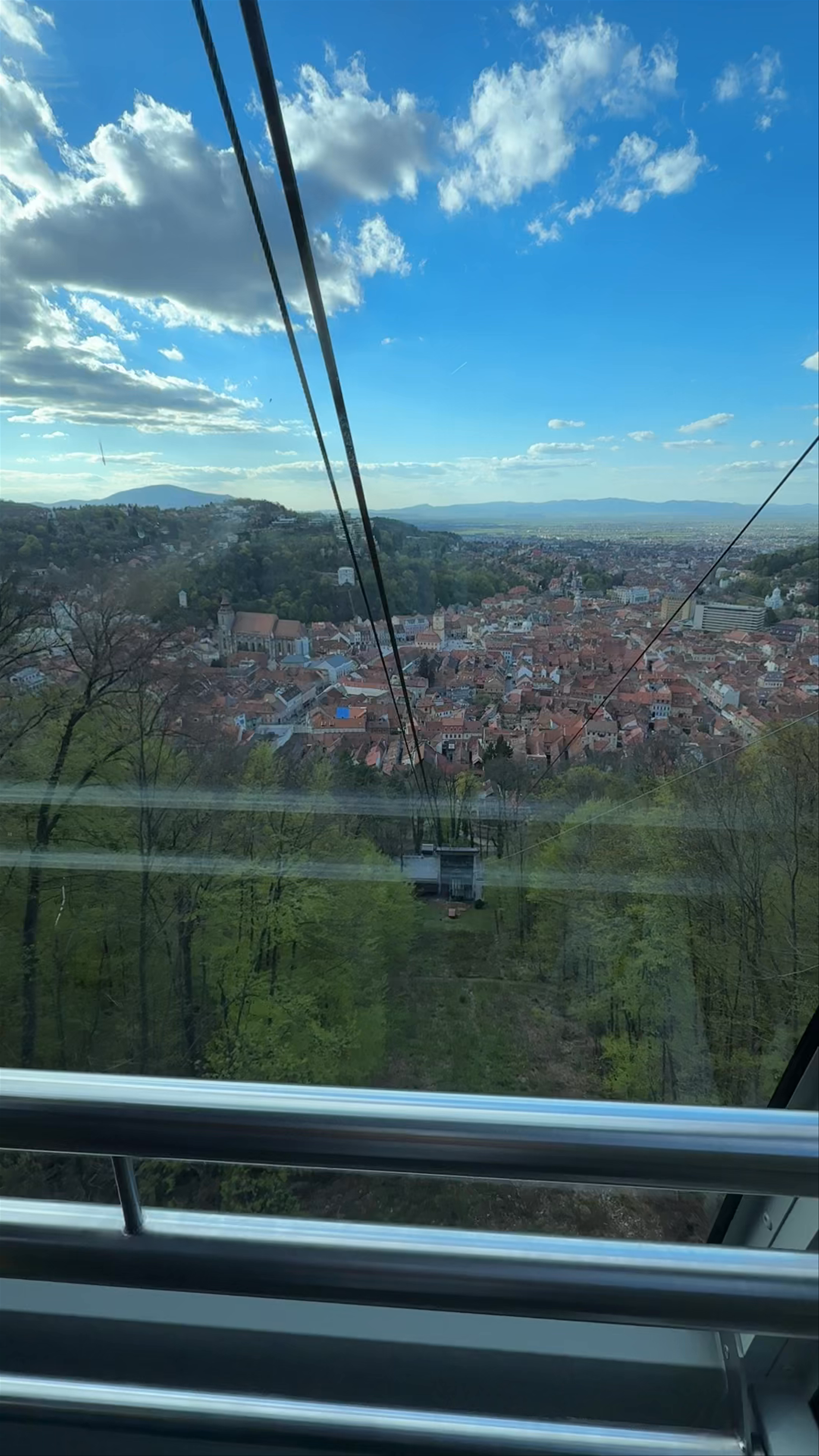 Tampa Cable Car Ride Over Brașov’s Historic Rooftops