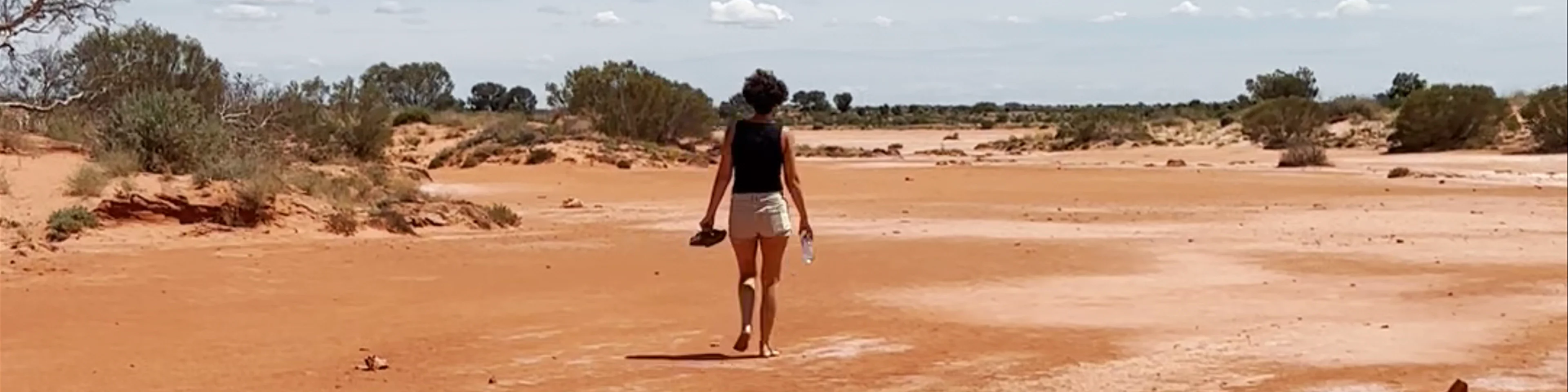Rainbow Valley Conservation Reserve