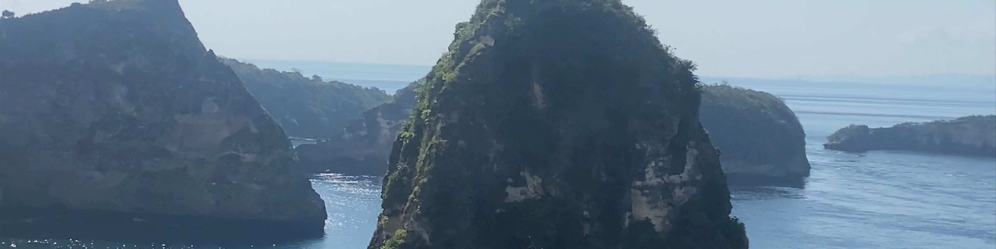 Raja Lima/Rumah Pohon Molenteng Nusa Penida