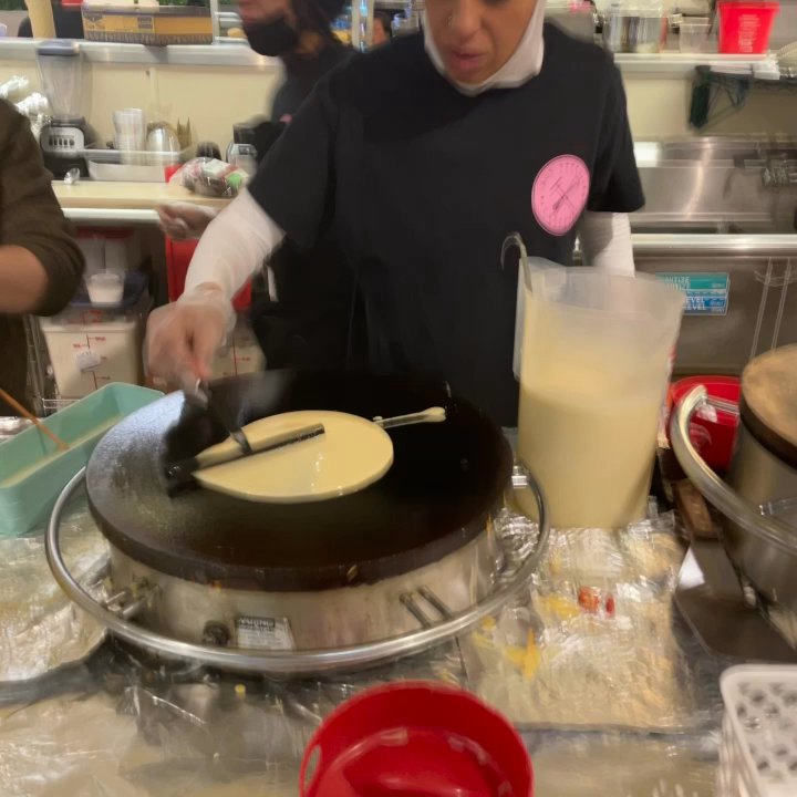 Bon Appetit Creperie - Making the crepes - Creperies Near Me - Chicago, Illinois