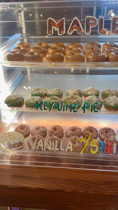 Lil' Funky Donuts - Donuts Near Me - Troutdale, Oregon