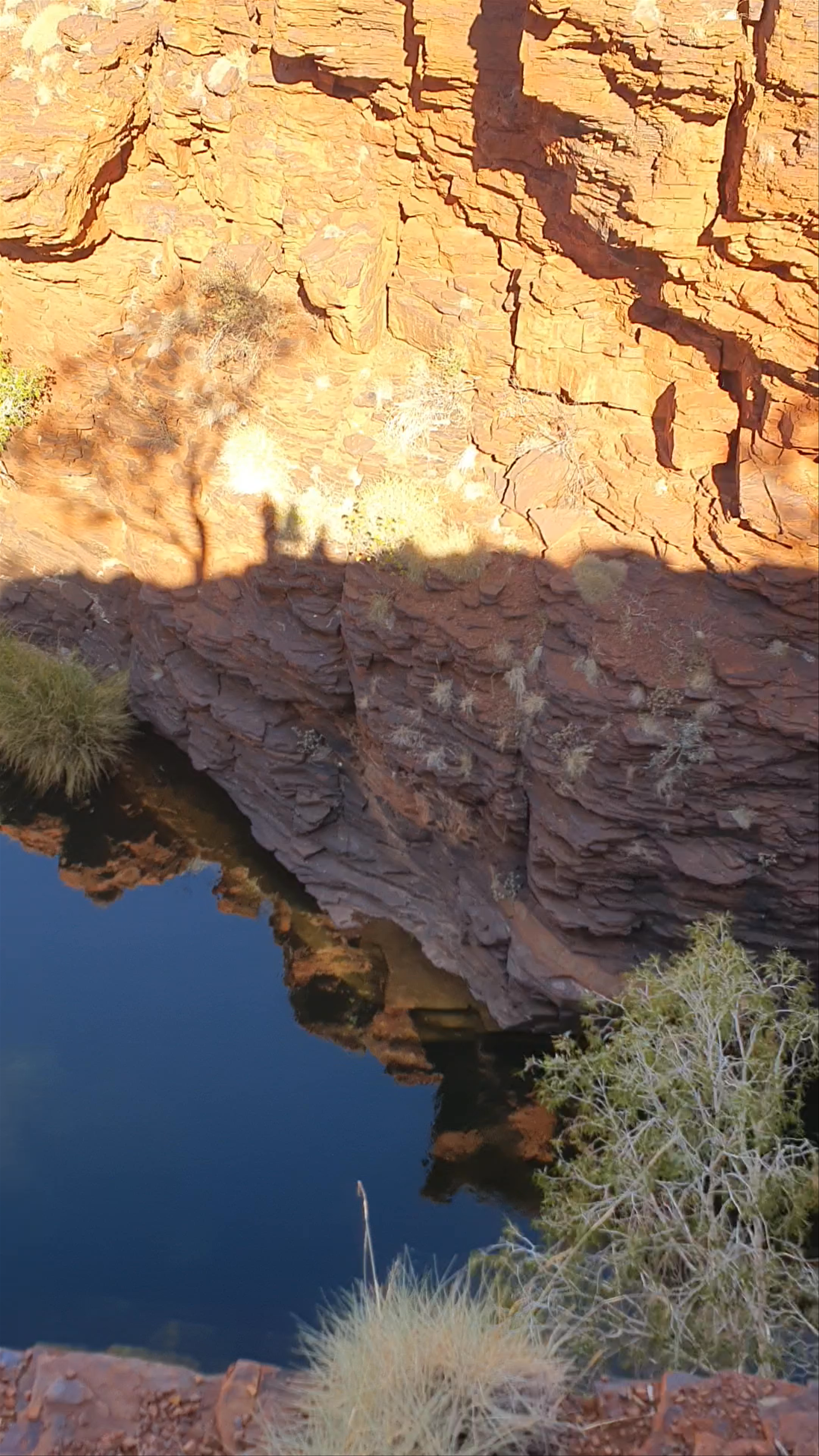 Kalamina Gorge: A Serene Oasis in Karijini National Park, Western Australia