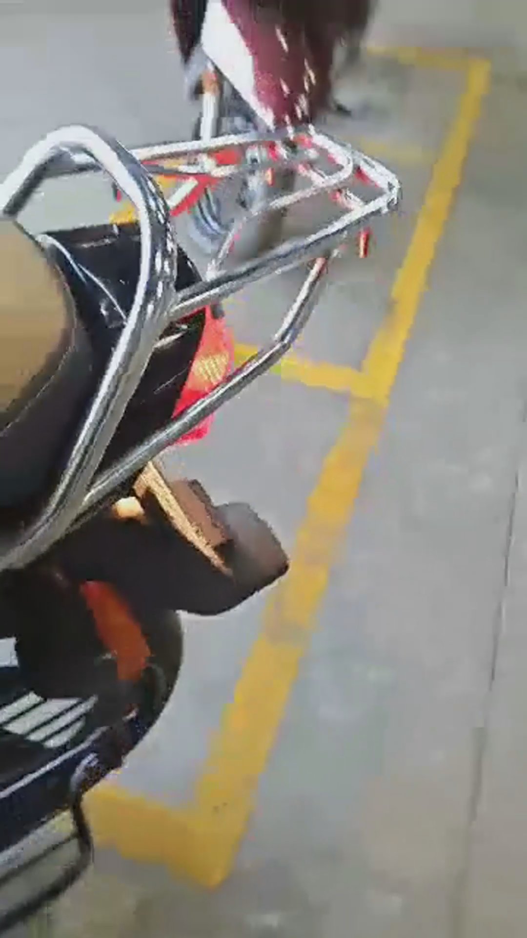 Walk-around video thumbnail