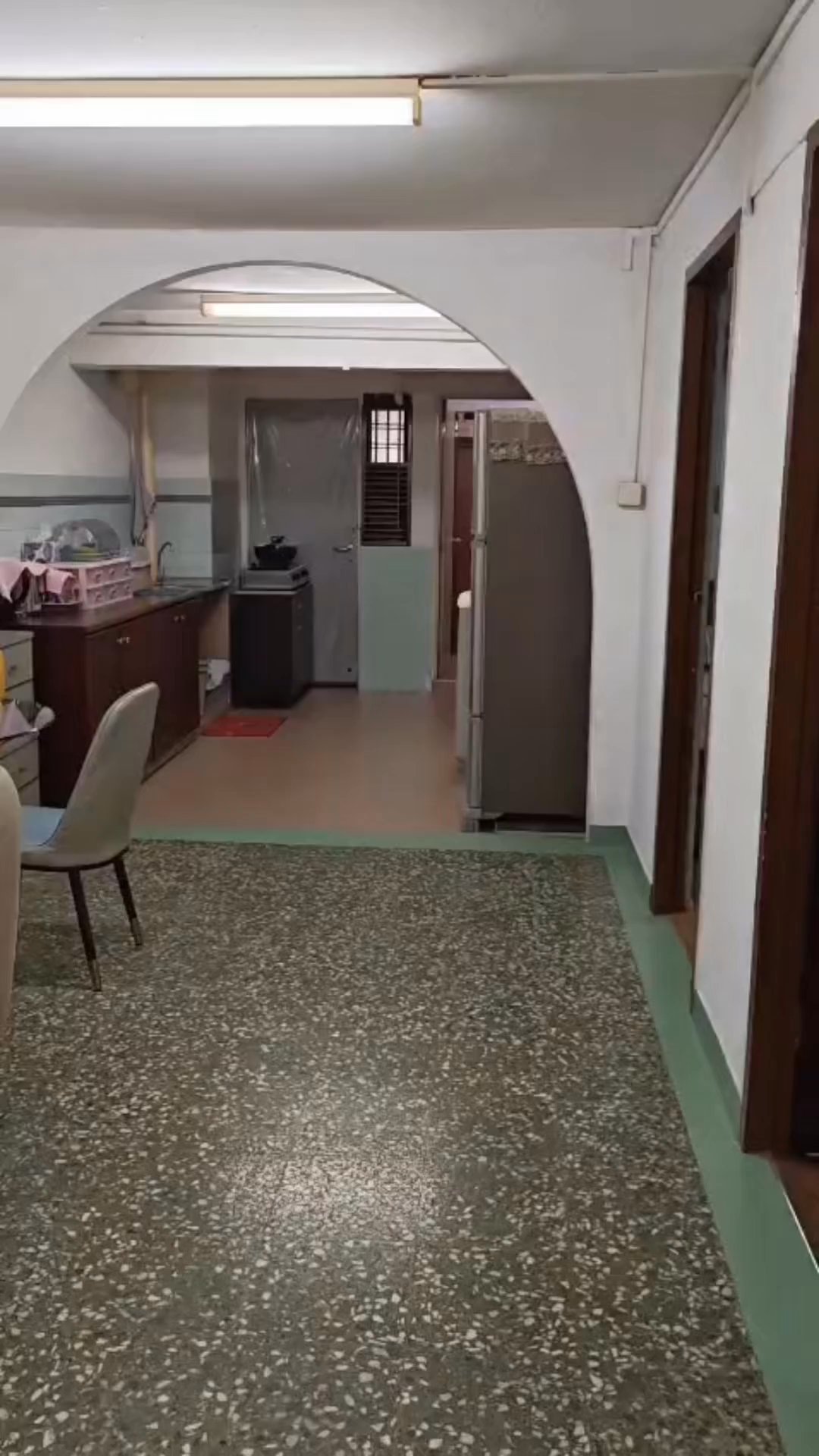 undefined of 700 sqft HDB for Sale in 213 Boon Lay Place - Project Photos 10